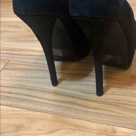 Platform Pumps - Picture 3 of 3